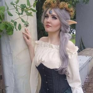 Meet your Posher, Hayley